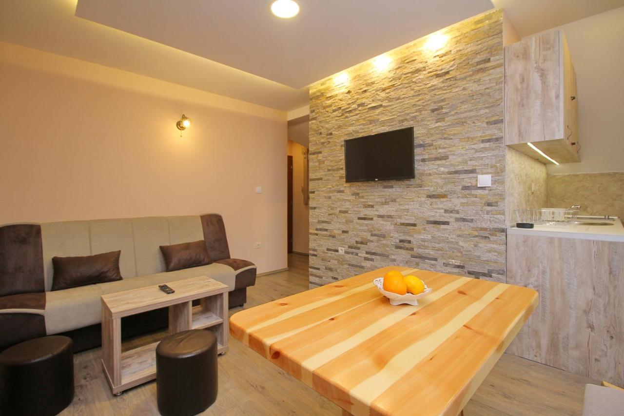 Apartments Stojic ซลาตีบอร์ ภายนอก รูปภาพ